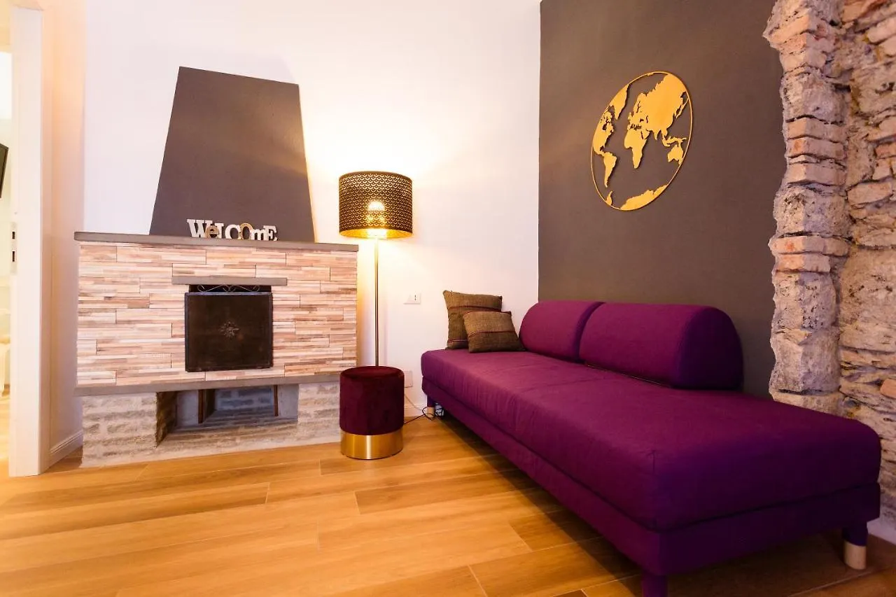 Apartments&Suites 5 Terre La Spezia Apartment