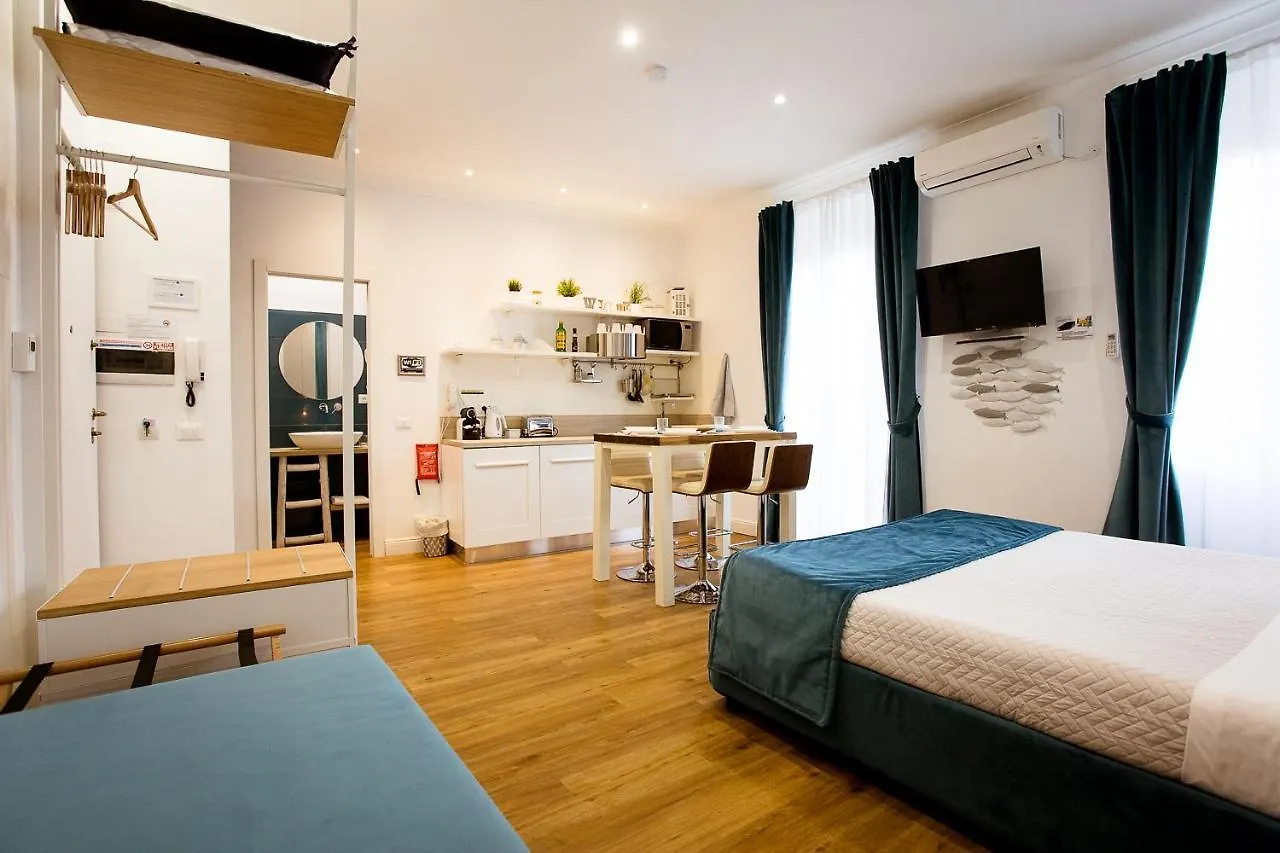 Apartments&Suites 5 Terre La Spezia 0*,  Italien